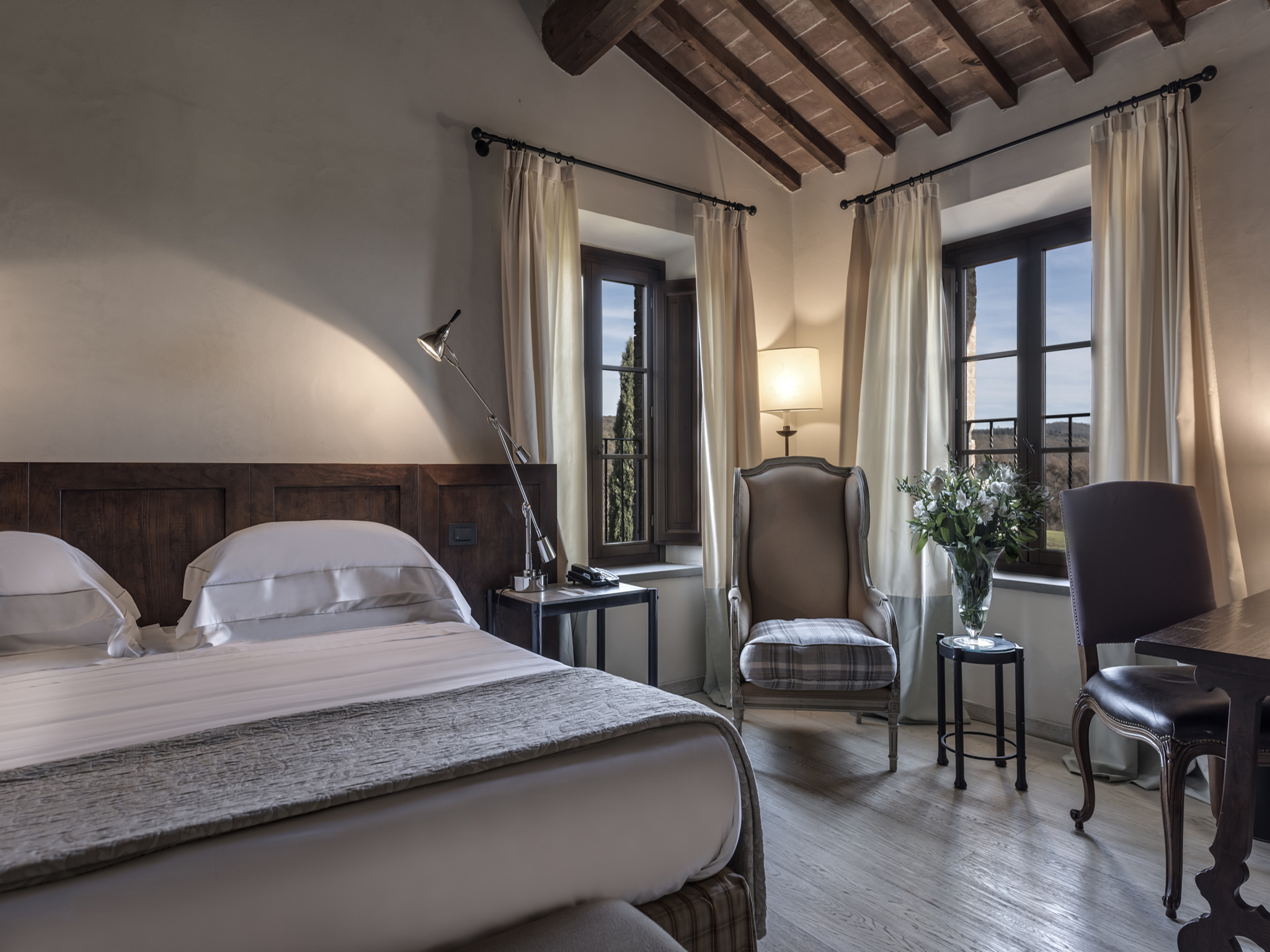 Deluxe, Double or Twin Bed