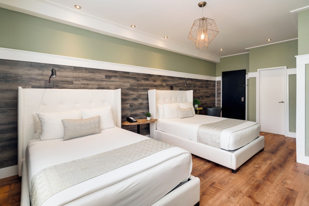 ROOM, DOUBLE BED, CITY VIEW