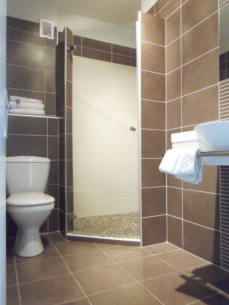 Inter Hotel Dau Ly 27/27