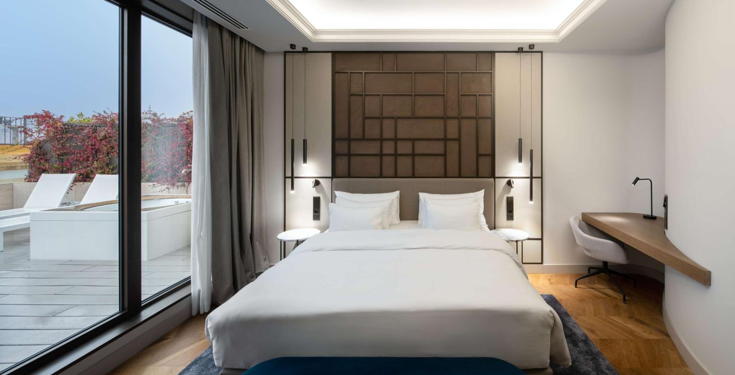 Collection, Premium, Hot Tub, Terrace