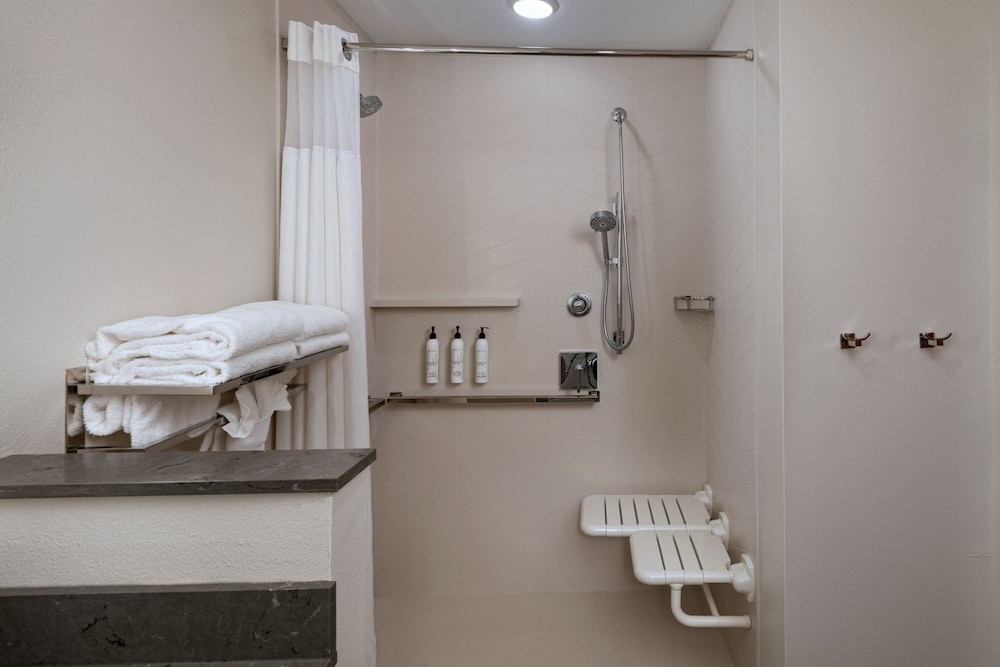 Fairfield Inn & Suites Austin Georgetown 19/20