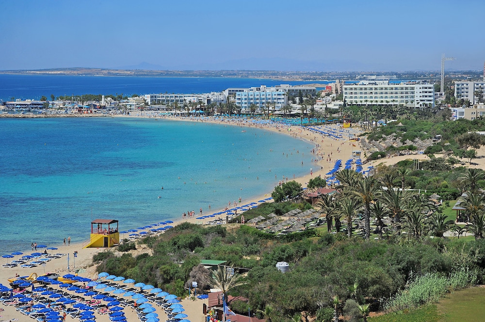 Nelia Beach Hotel & Spa 52/67