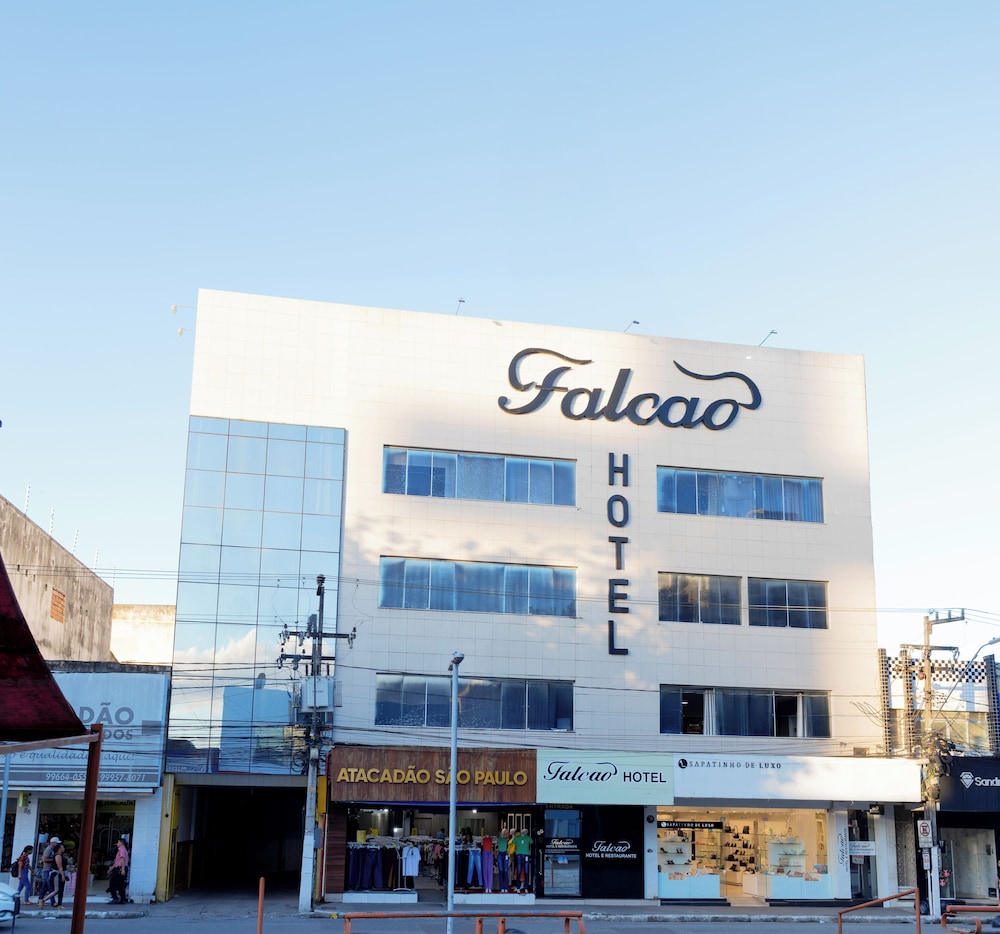 Falcao Hotel 2/44