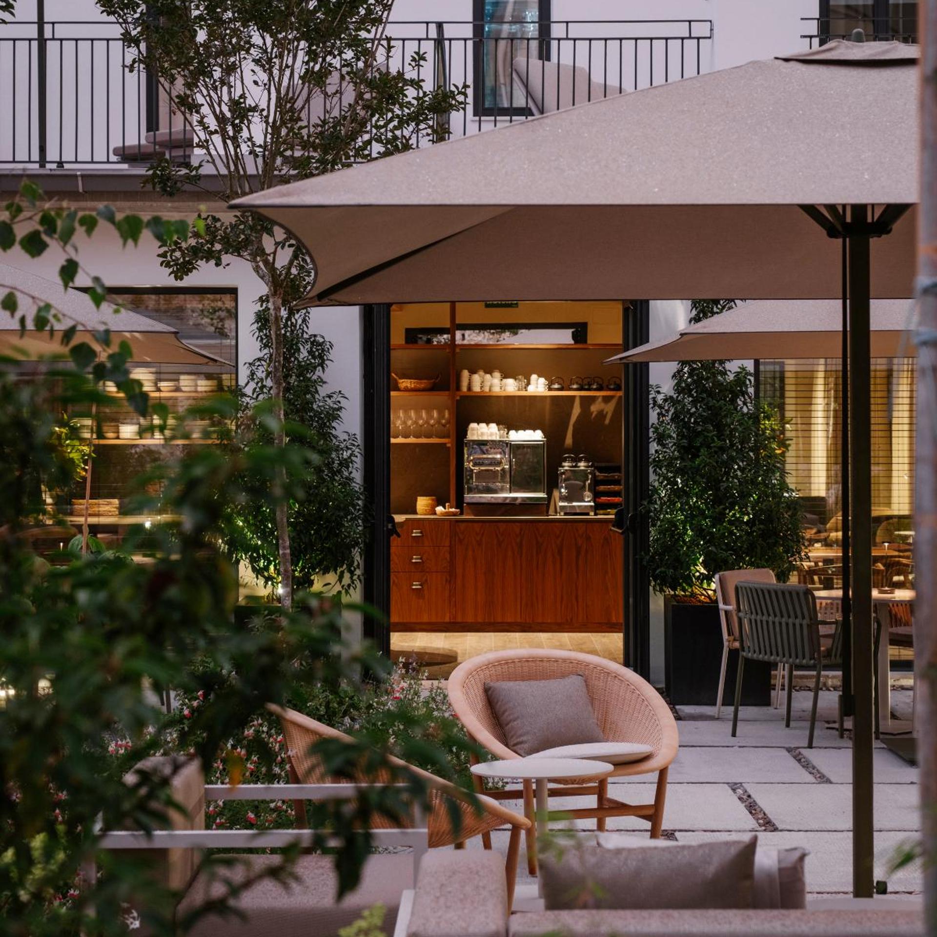 Hotel Rhin Garden 45/60