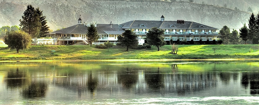 South Thompson Inn 61/69