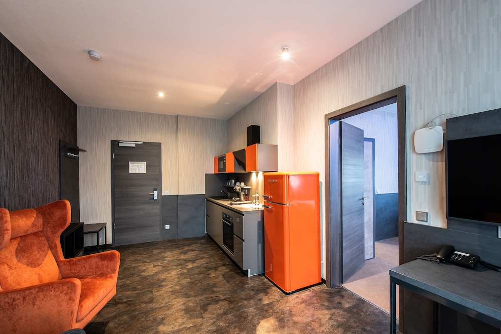 premium by GS Hotel 3/50