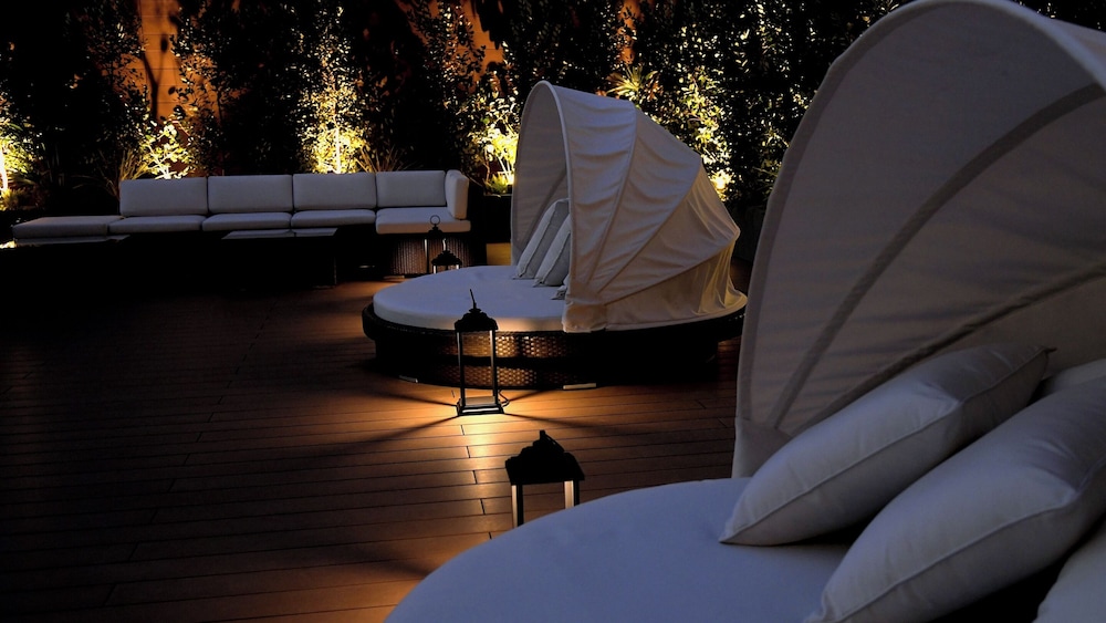 Swimming pool-spa