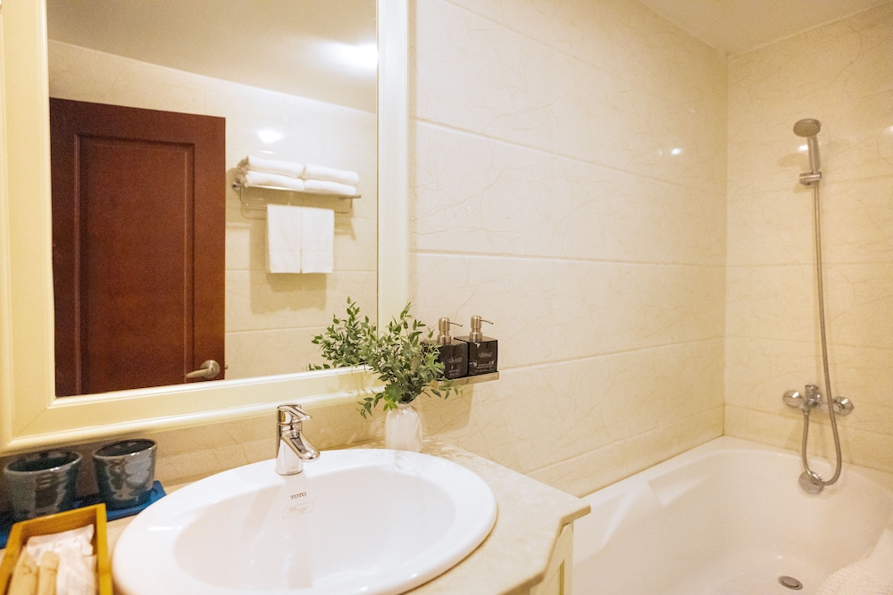 Alagon City Hotel and Spa 74/74