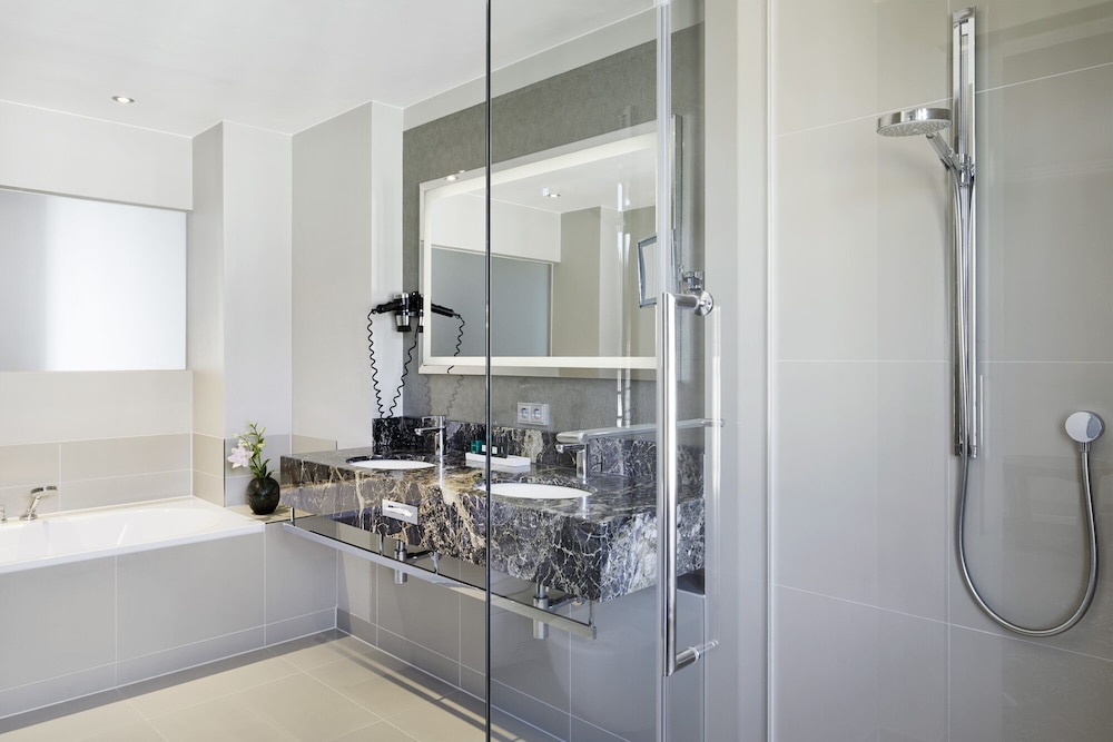 Hotel Maximilian S 23/70