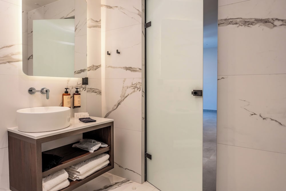 Scala Boutique Hotel & Suites 50/50