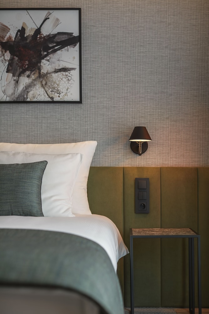 Q Hotel Plus Wroclaw Bielany 25/50