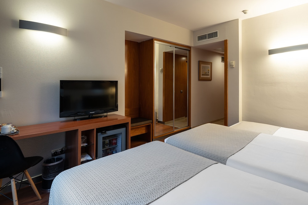 Hotel Catalonia Gracia 59/74