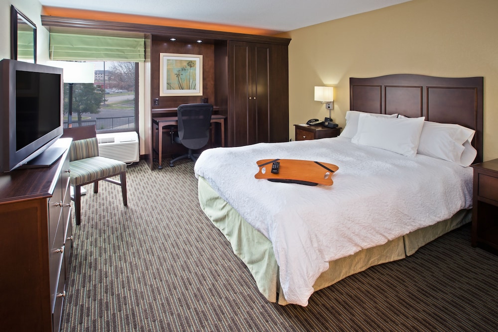 Hampton Inn Knoxville Airport 22/75
