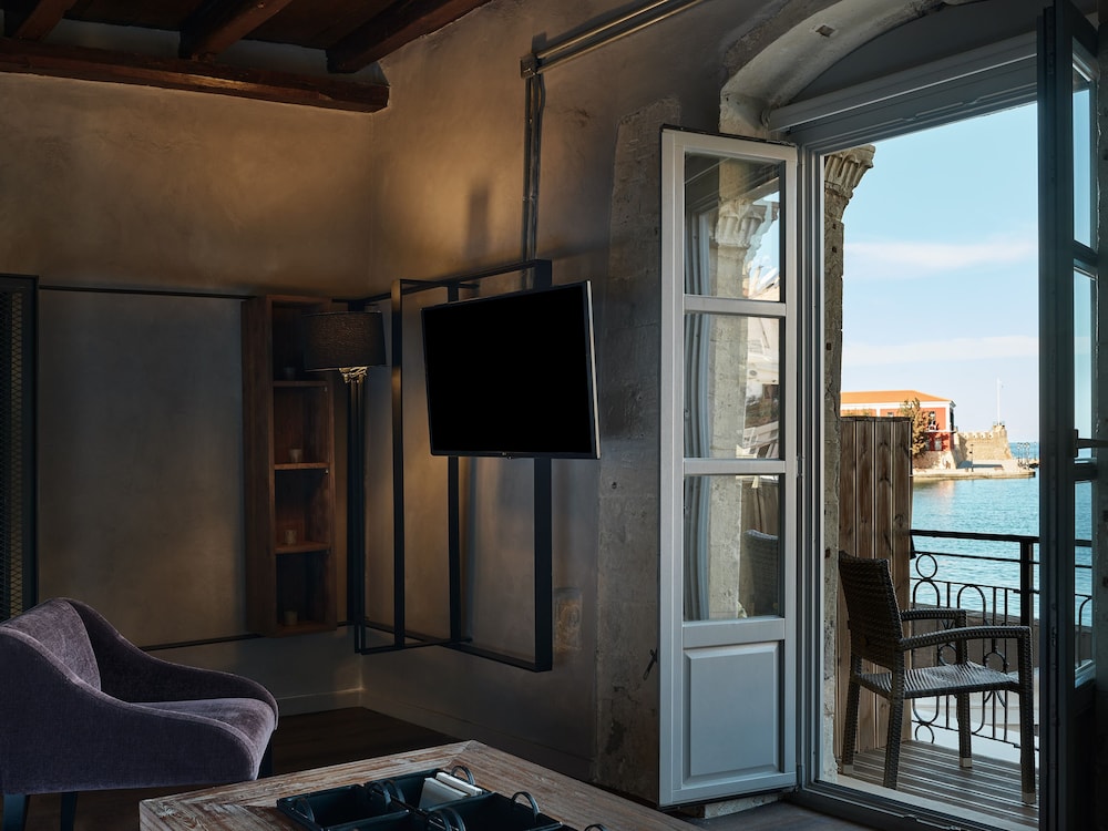 Chania Inn 31/46