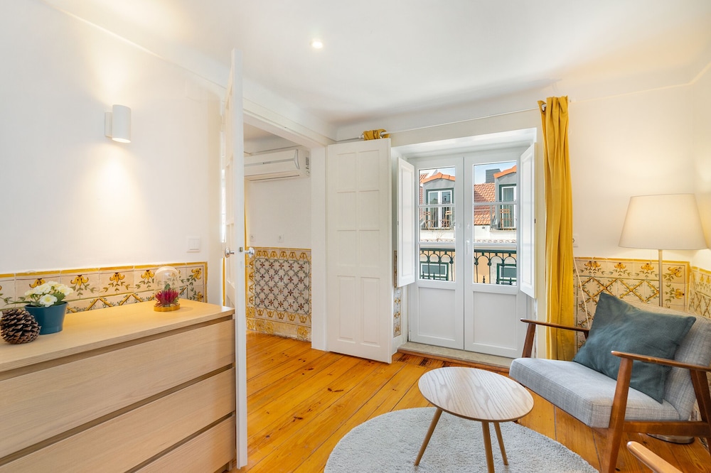 Santa Justa Prime Guesthouse 40/50