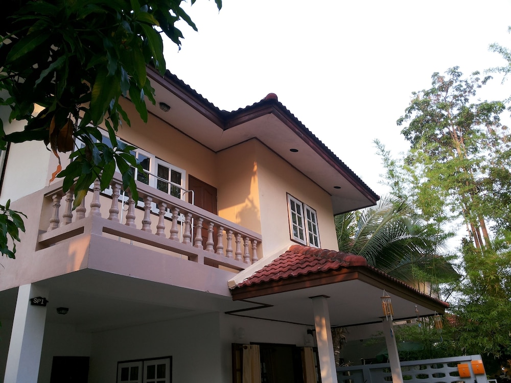 Santipran Place 1/55