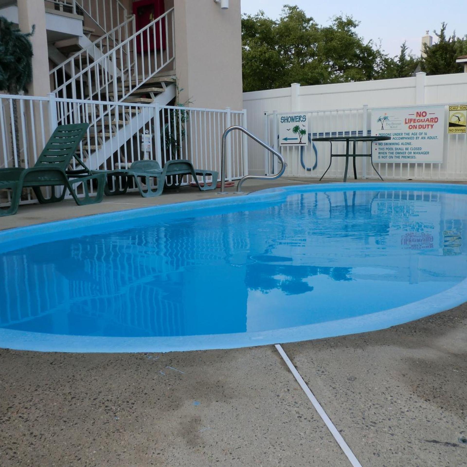 Bay Breeze Motel 9/28