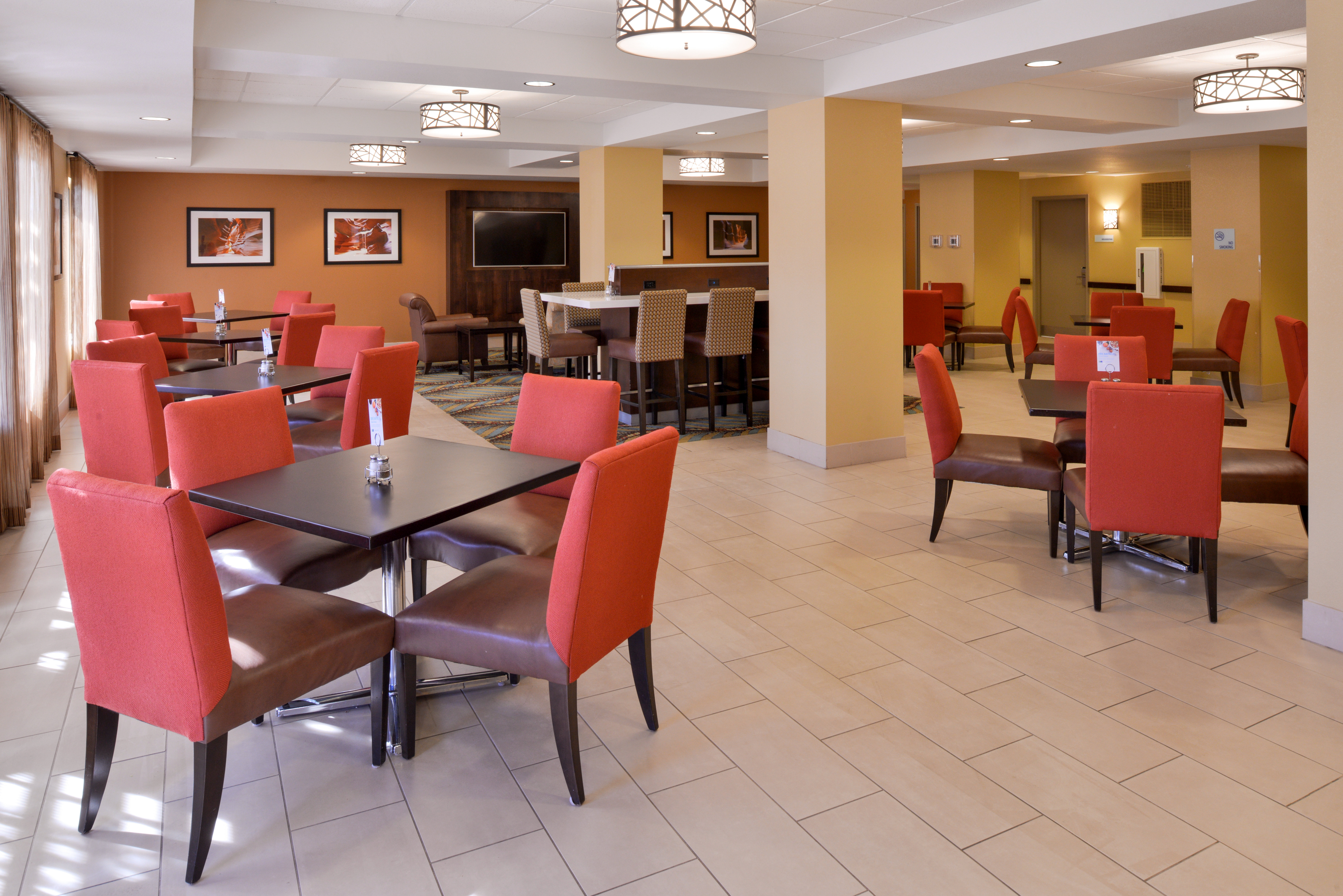 Holiday Inn Express & Suites Page - Lake Powell Area 48/60
