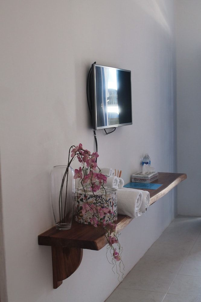 Toto Blue Hotel Boutique 69/72