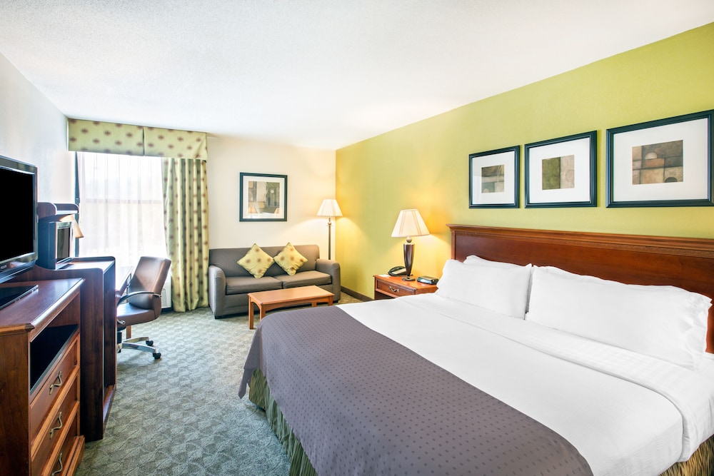 Holiday Inn Roanoke Tanglewood Rt 419 I581 20/62