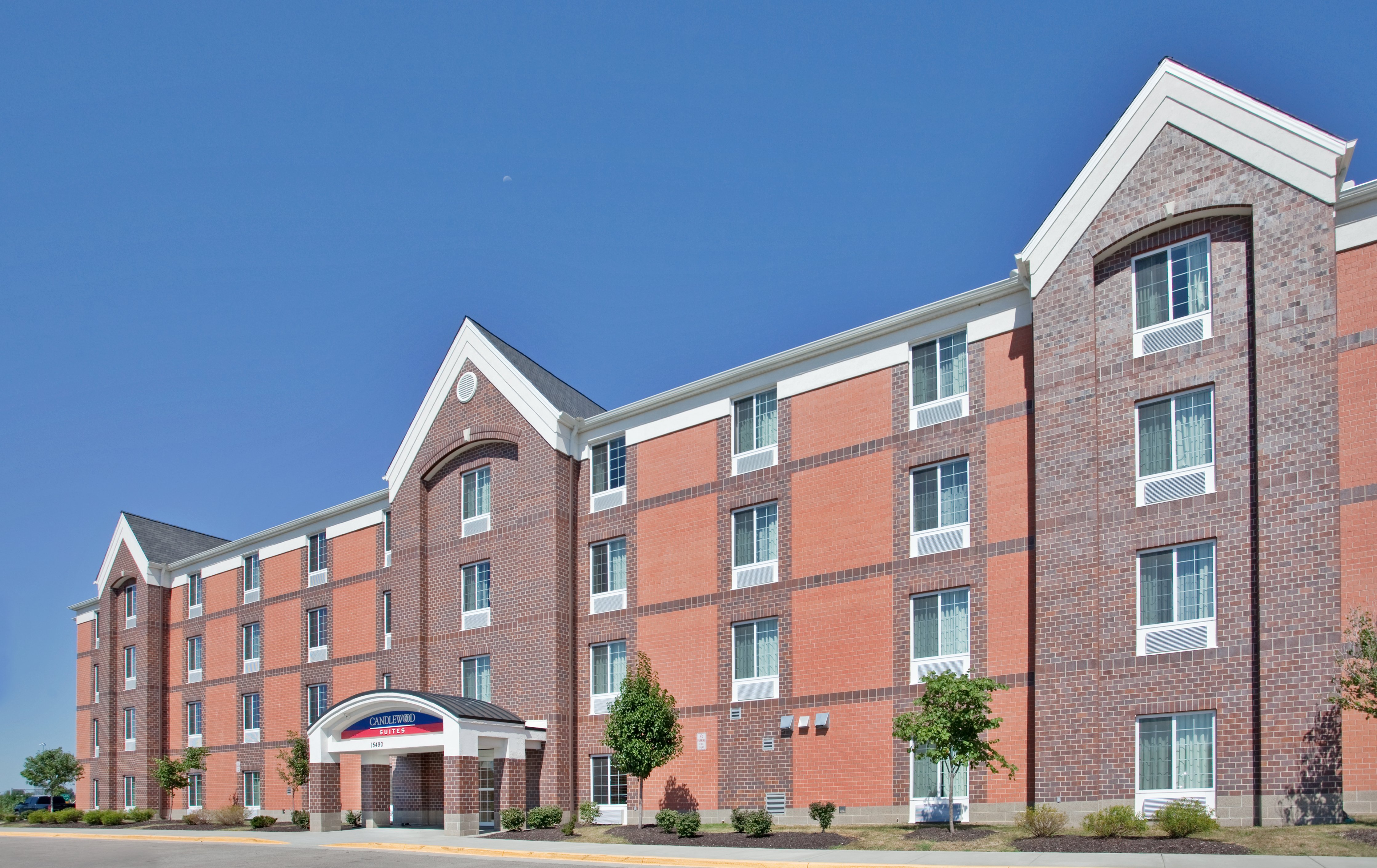 CANDLEWOOD SUITES OLATHE 4/56