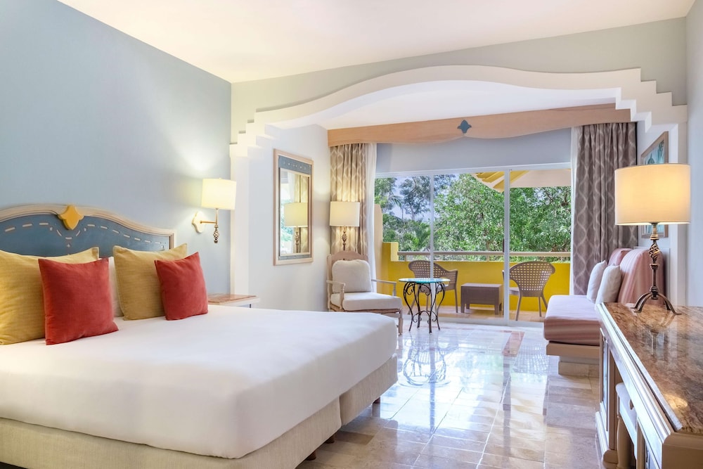 Junior Suite, Pool Side