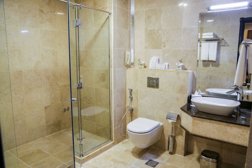 The Town Hotel Doha 47/49