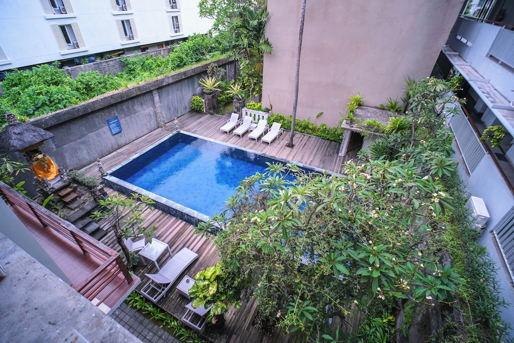 Transera Kamini Legian Hotel 21/28