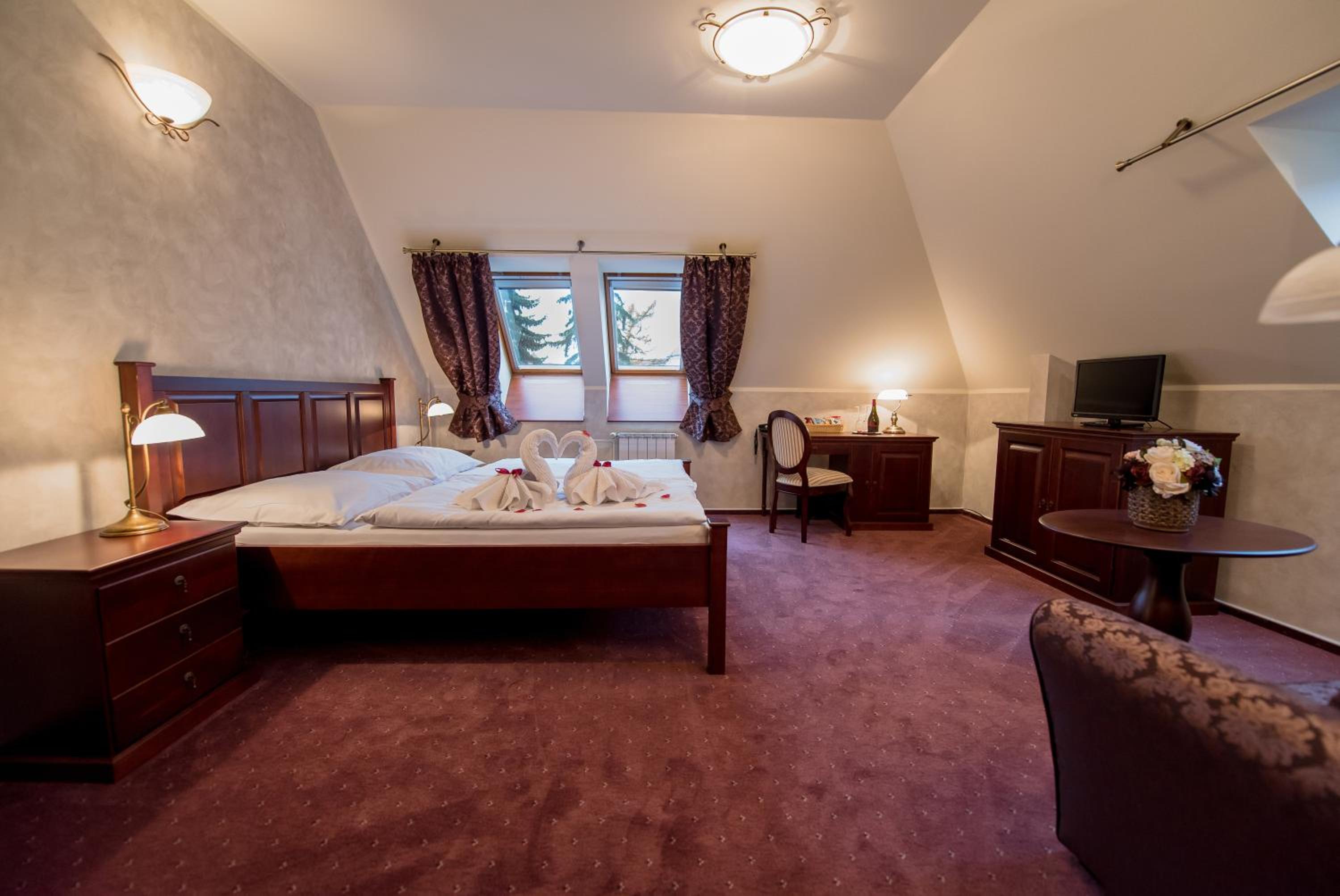 Hotel Octarna 24/68