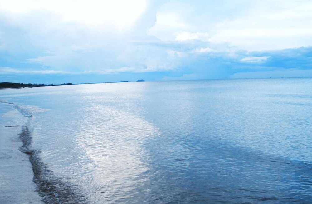 Saphli Villa Beach Resort 67/77