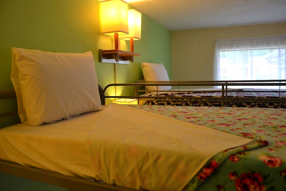 Mixed Dorm, 10 Beds