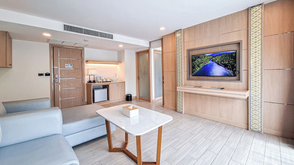 Clarian Hotel Beach Patong 30/49