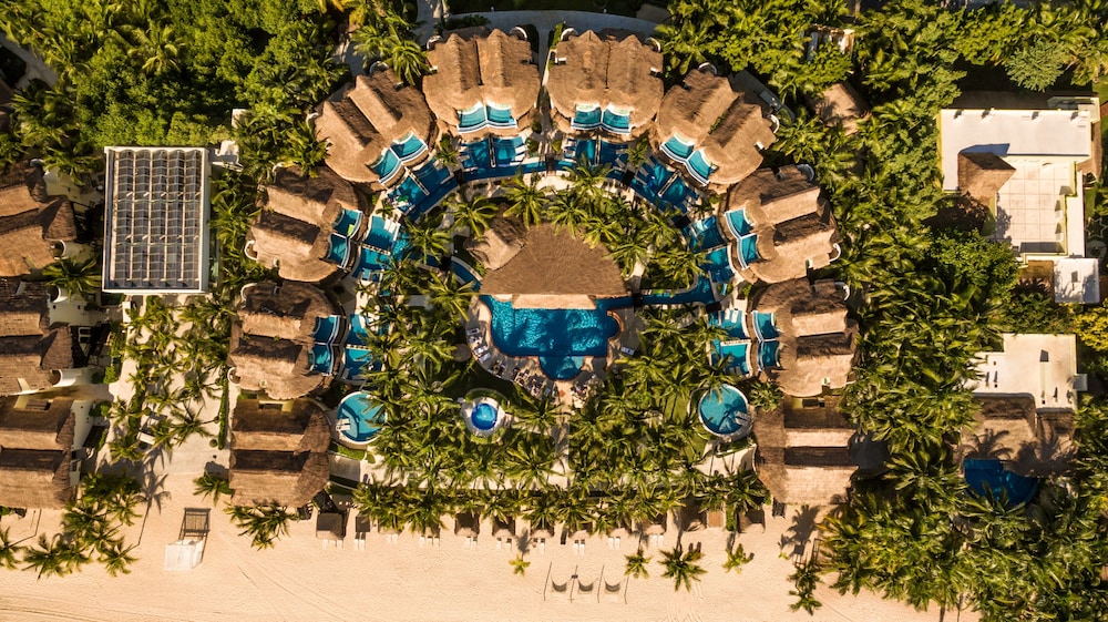 El Dorado Casitas Royale All Inclusive 64/72