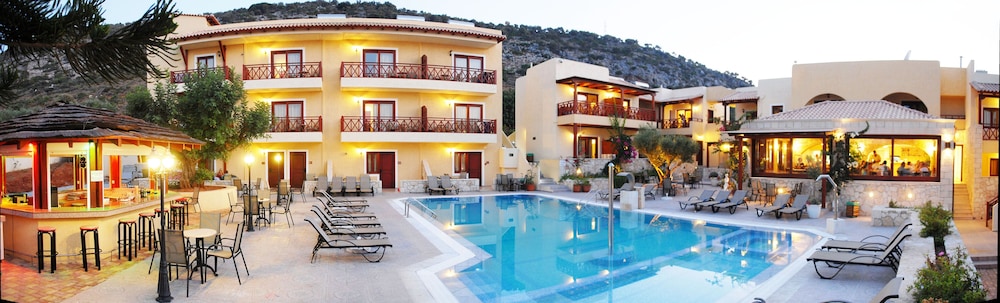 Cactus Beach Hotel in HERSONISSOS
