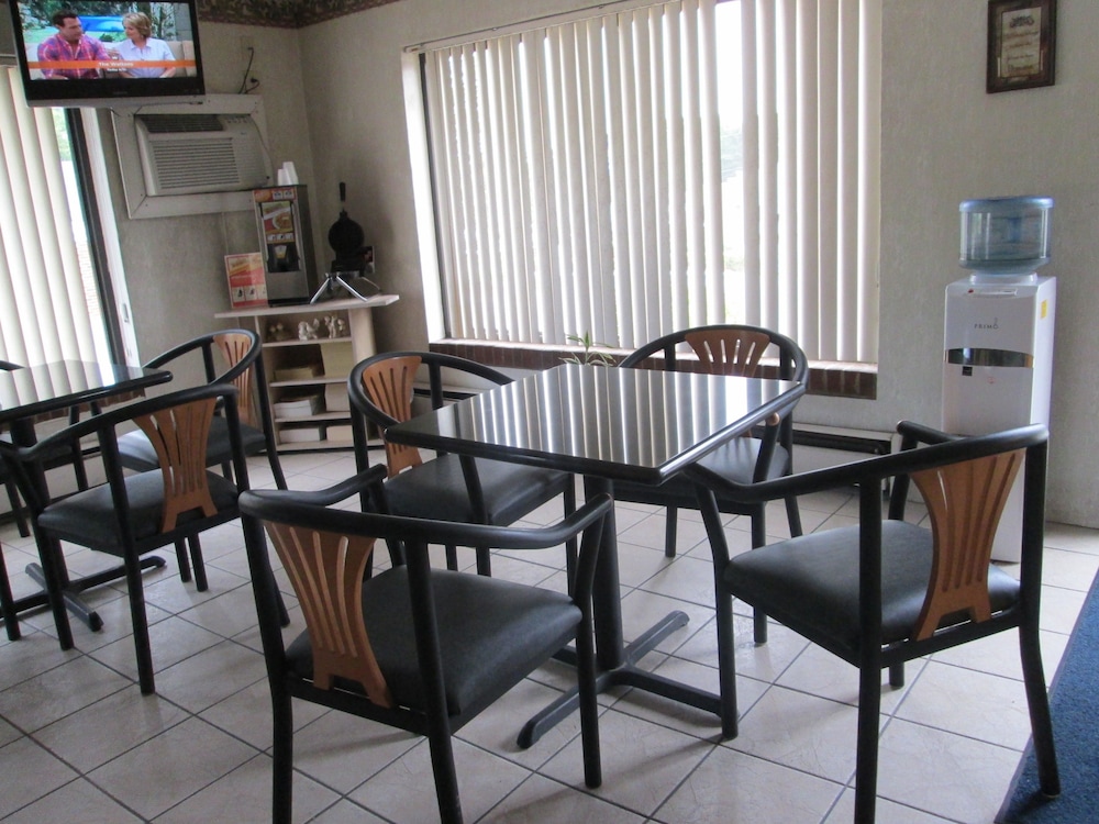 Loyalty Inn Rockingham 19/32