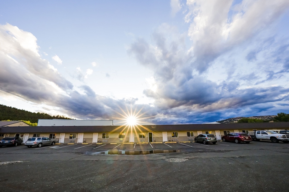 Budget 8 Motel John Day 47/50