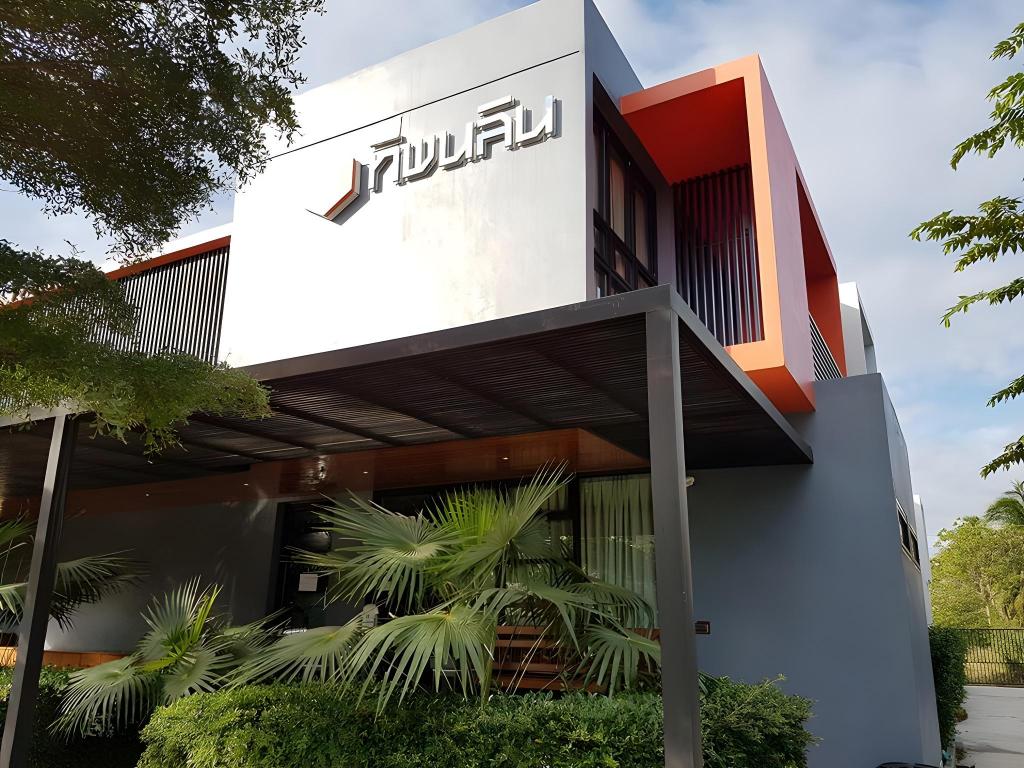 Tipnalin Apartment Phetchaburi 1/15