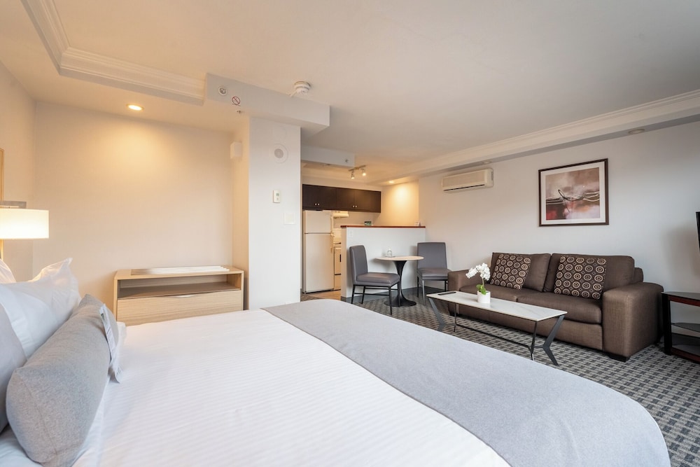استوديو بريميوم بسرير كينج بإطلالة على المدينة، Century Plaza Hotel & Spa 4/10