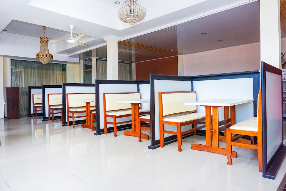 Hotel O Padang City Center Near Pantai Padang Formerly Hotel Siti Nurbaya 37/49