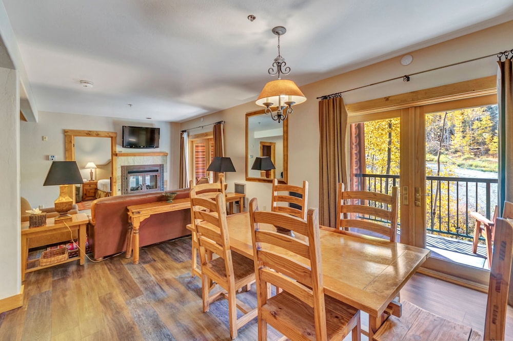 Mountain Lodge Telluride 59/73