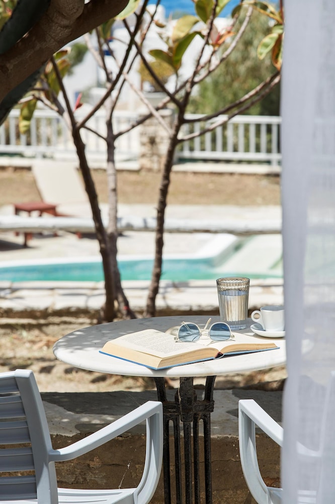 High Mill Hotel Paros 66/70