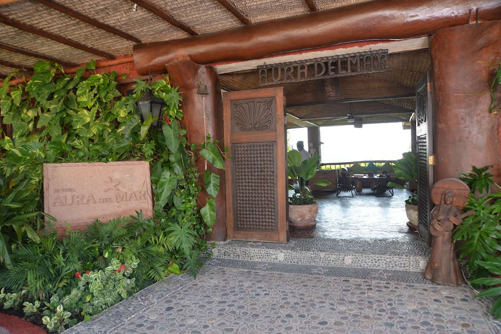 Aura del Mar Hotel 7/67