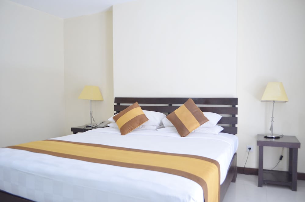 Nirmala Hotel And Convention Centre 30/66
