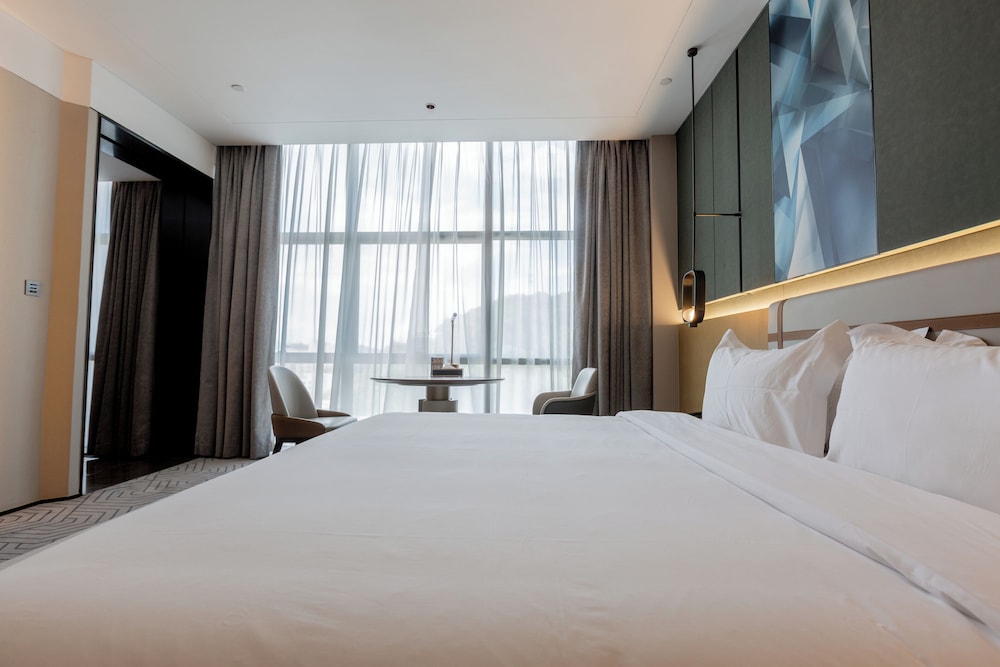 UrCove by Hyatt Dongguan Fenggang 12/50