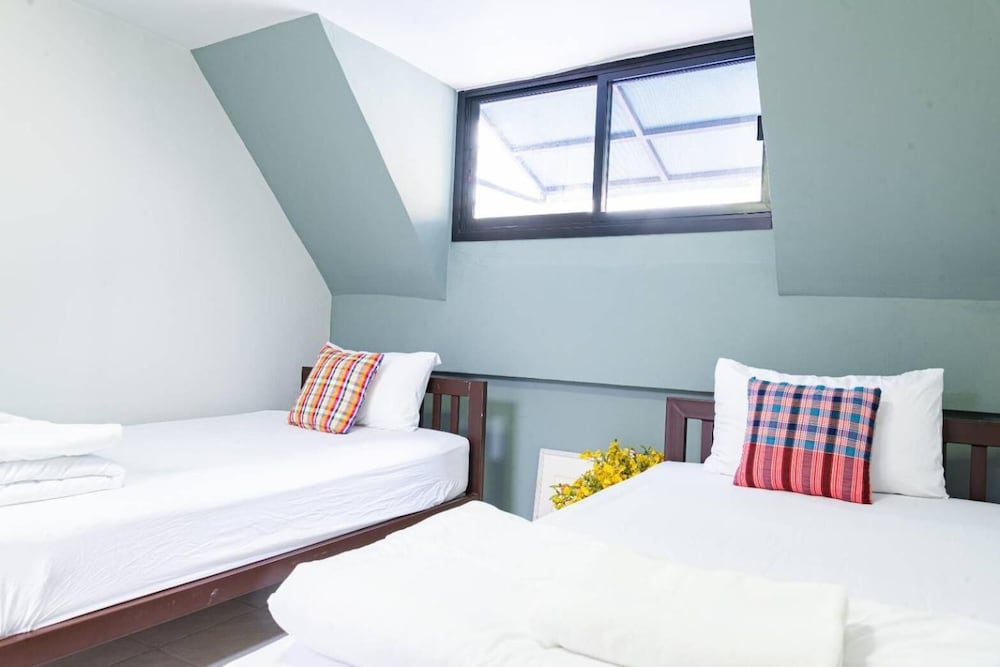 ASOKE MONTRI HOSTEL 17/50