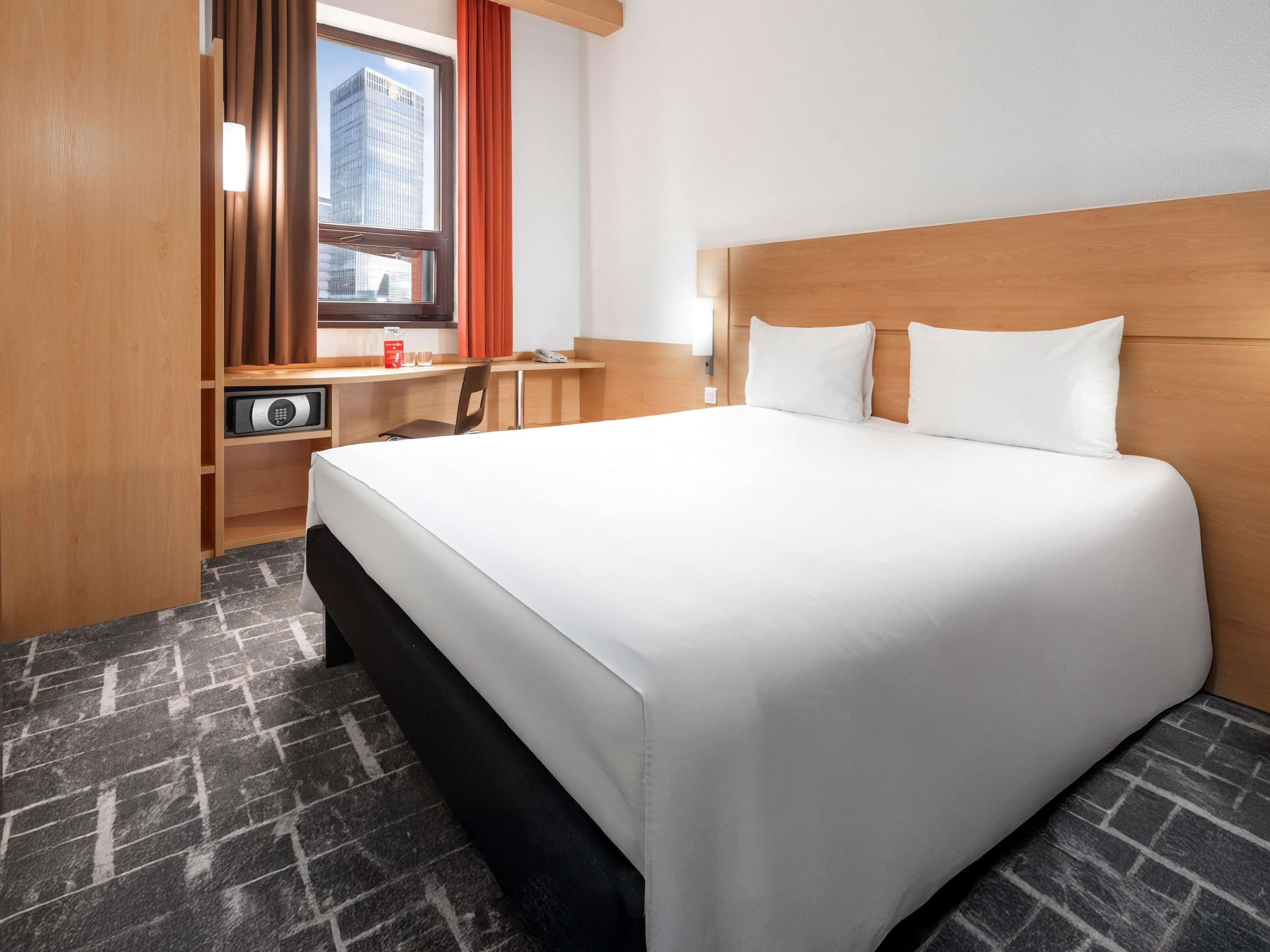 غرفة قياسية بسرير مزدوج بإطلالة على المدينة، Ibis Astana Hotel 3/6