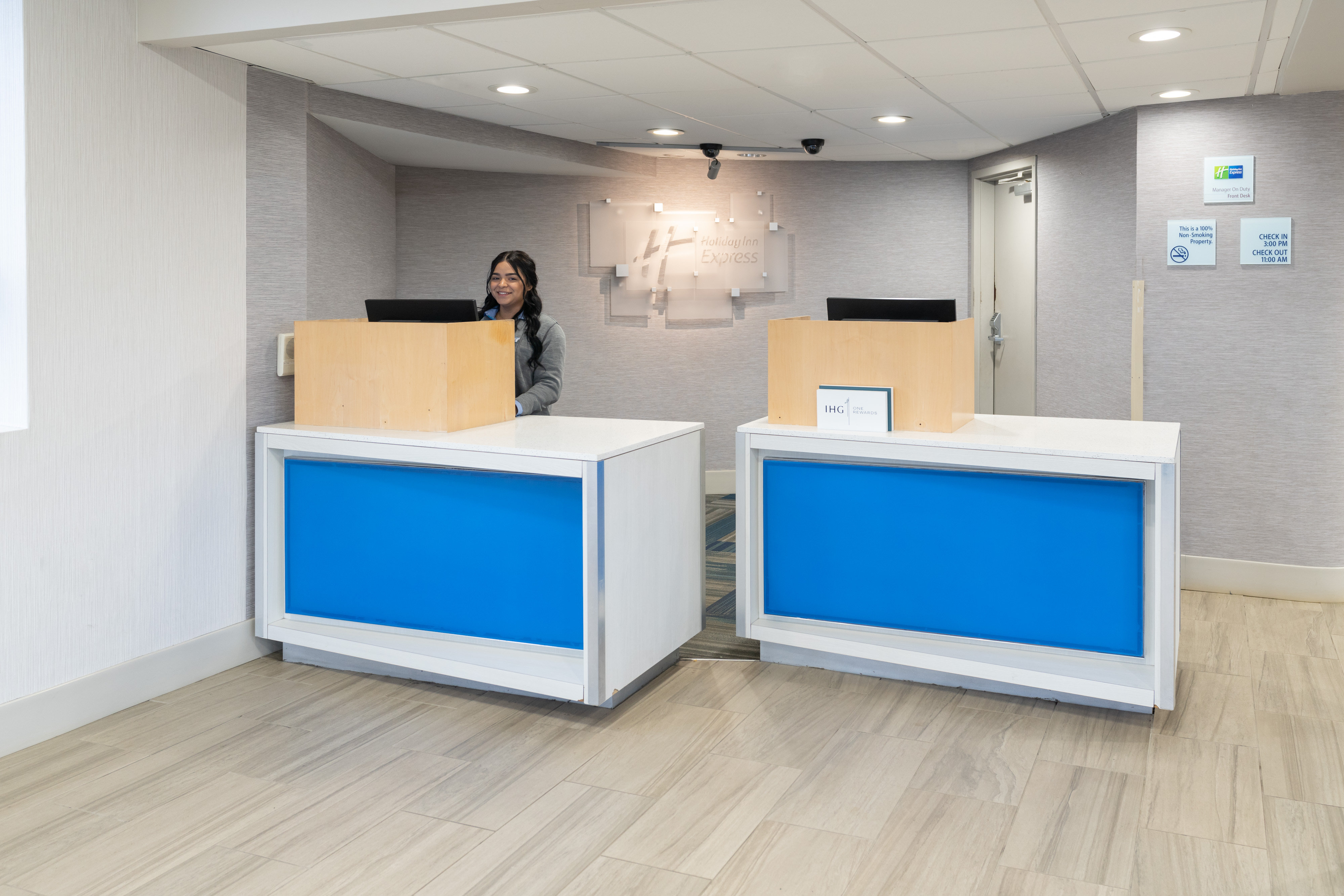 HOLIDAY INN EXPRESS ROCHESTER - GREECE 1/28
