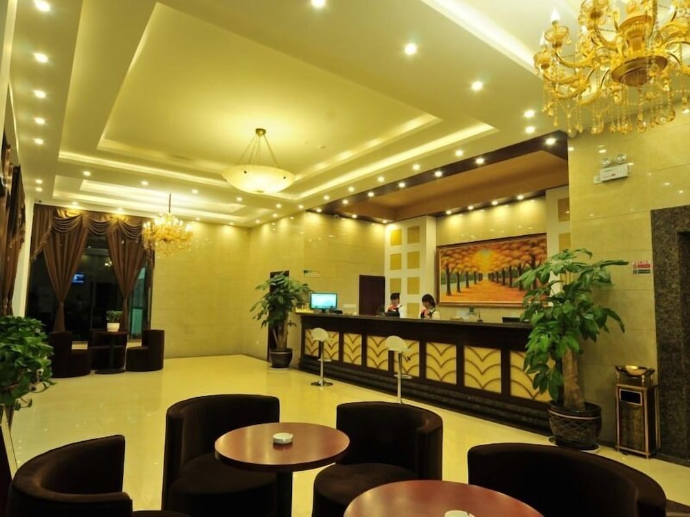 GreenTree Inn Kunming Chenggong University City HSR Station Shilin Street Express Hotel 13/57