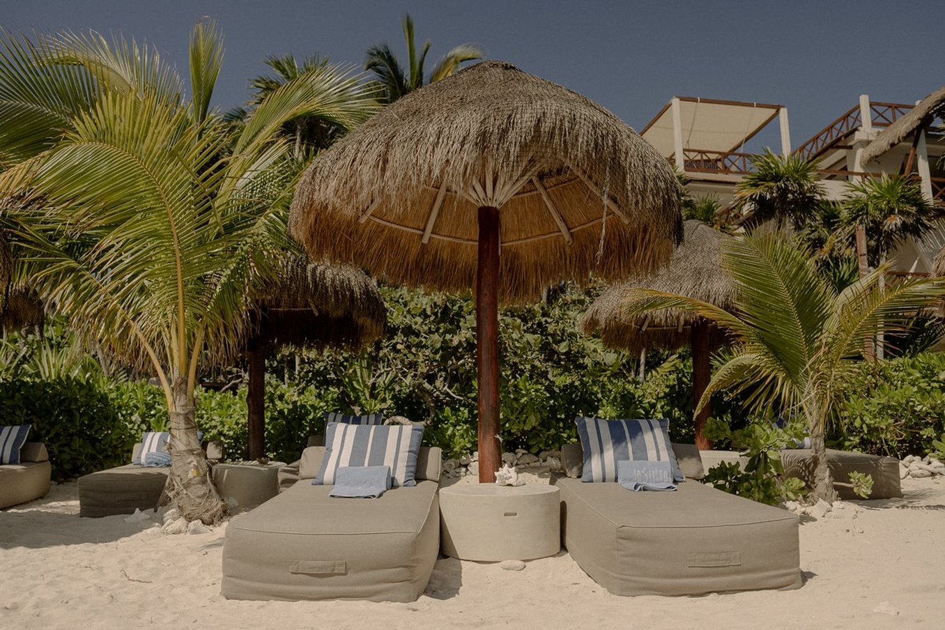 JASHITA HOTEL BOUTIQUE 79/84