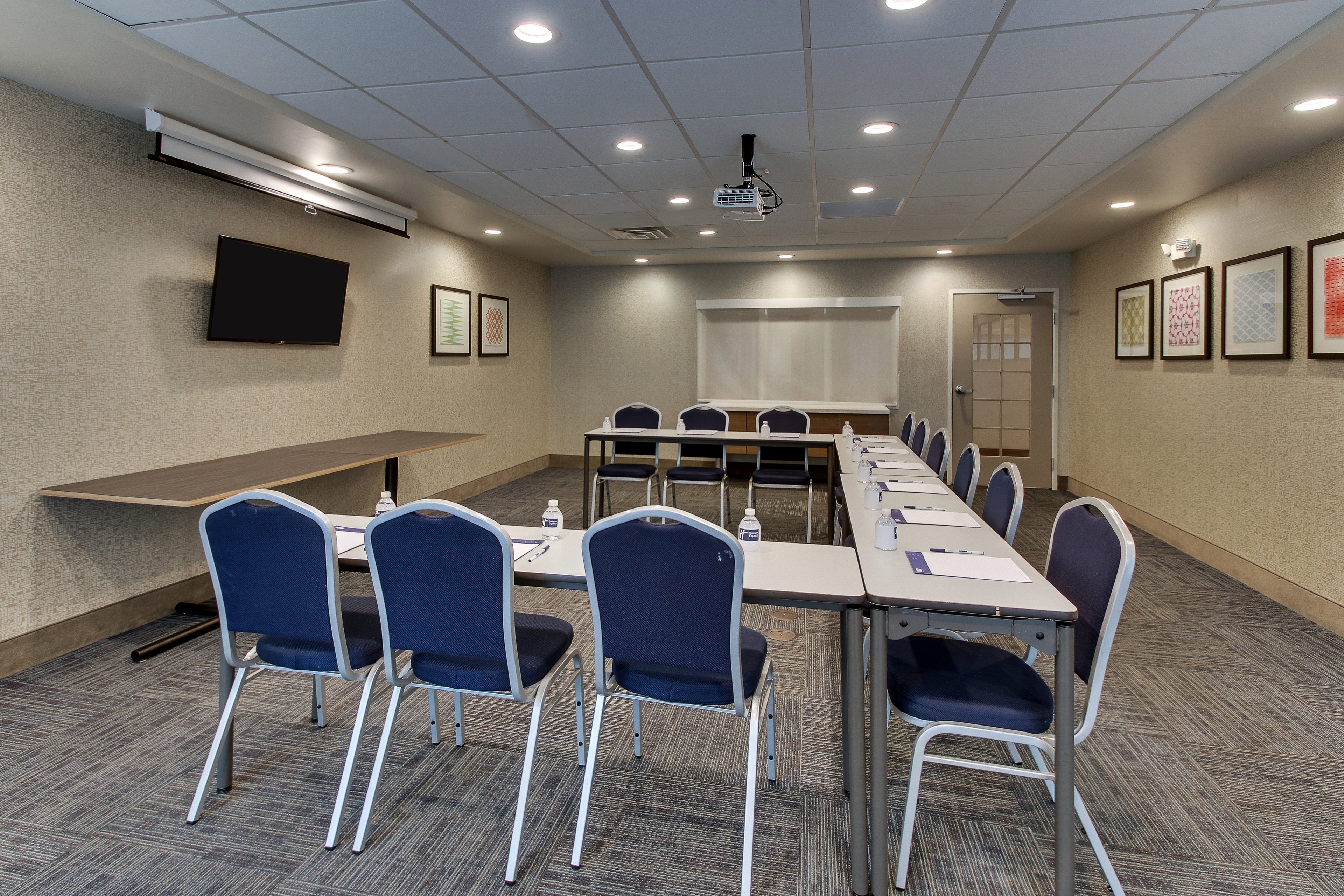 Holiday Inn Express Suites Ithaca 59/69